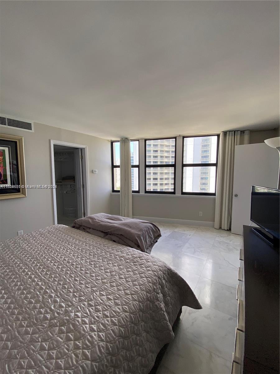 PHOENIX TOWERS CONDO - Residential Lease