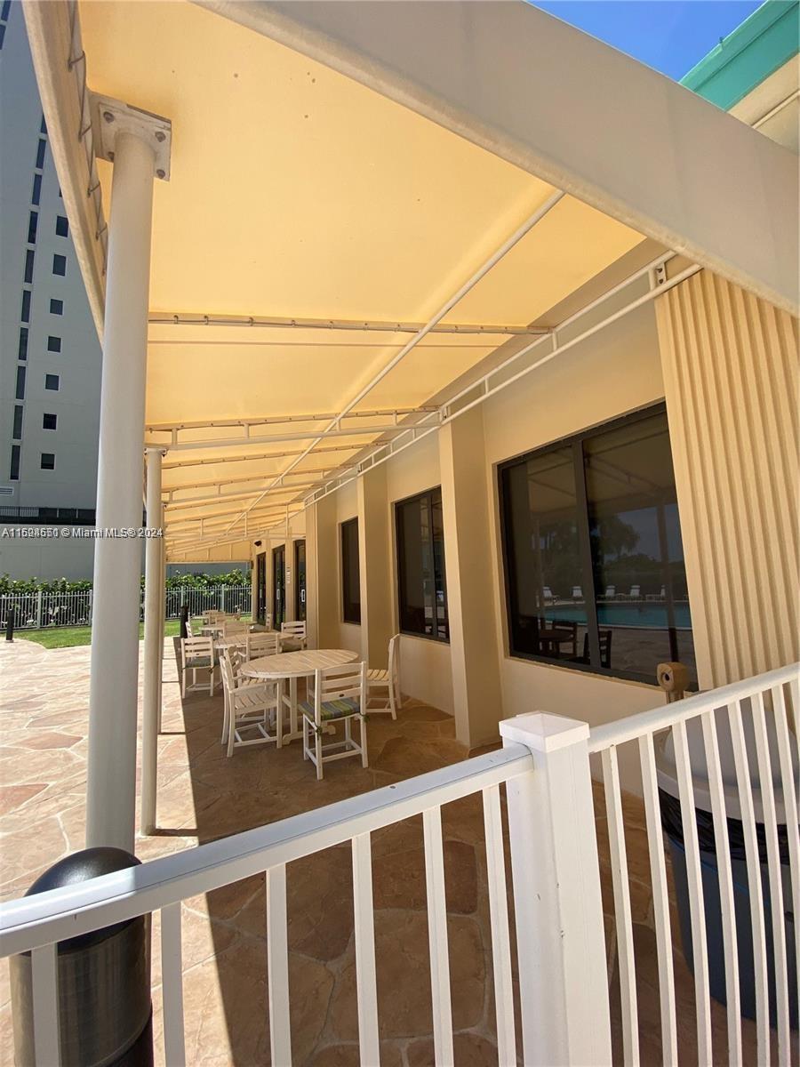PHOENIX TOWERS CONDO - Residential Lease