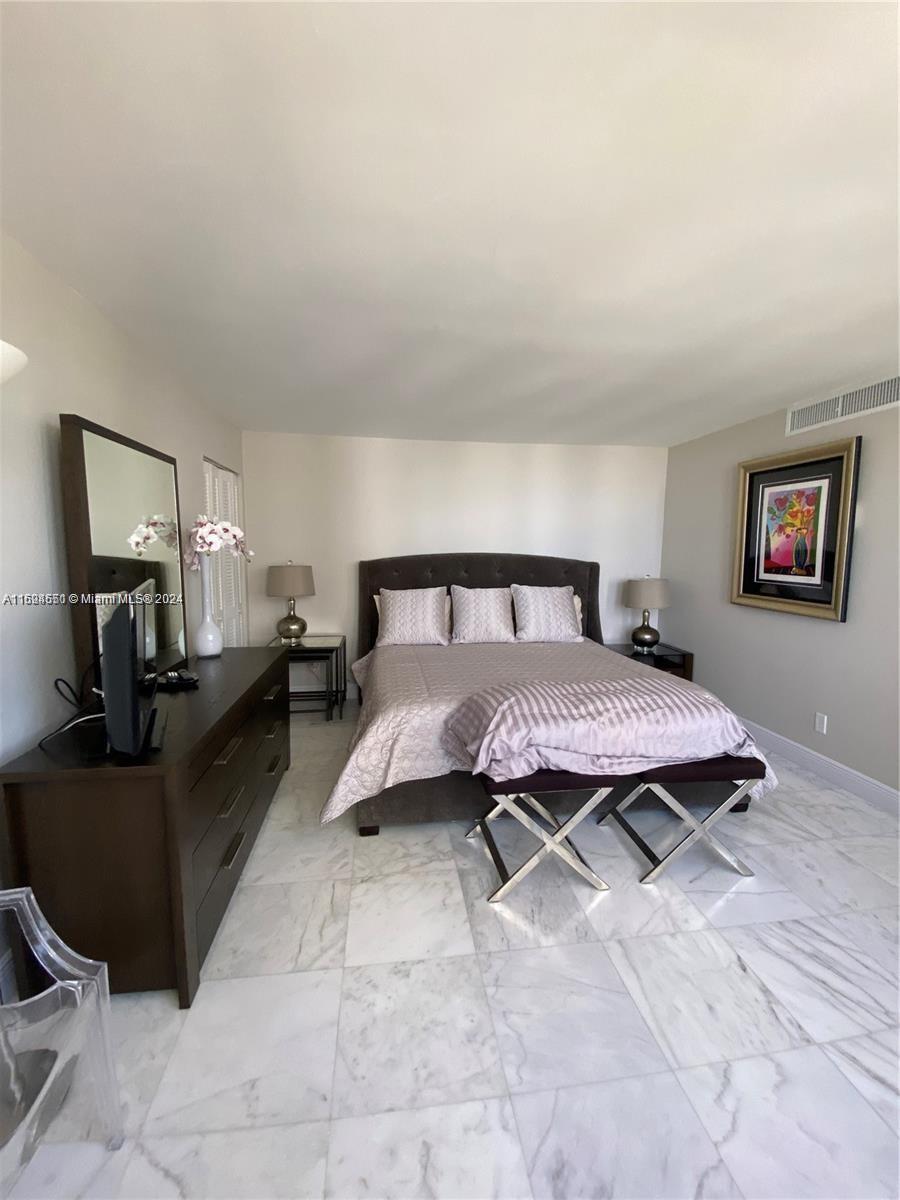 PHOENIX TOWERS CONDO - Residential Lease