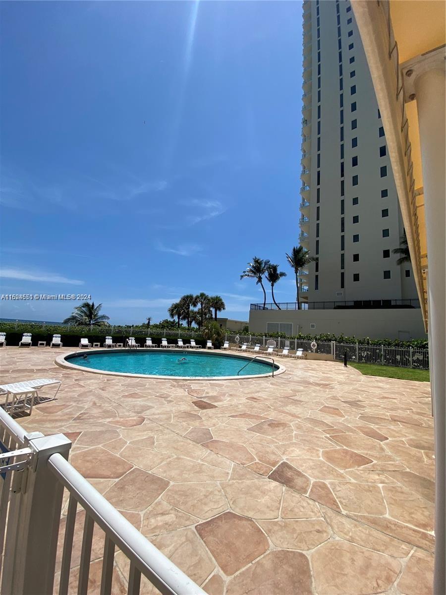 PHOENIX TOWERS CONDO - Residential Lease