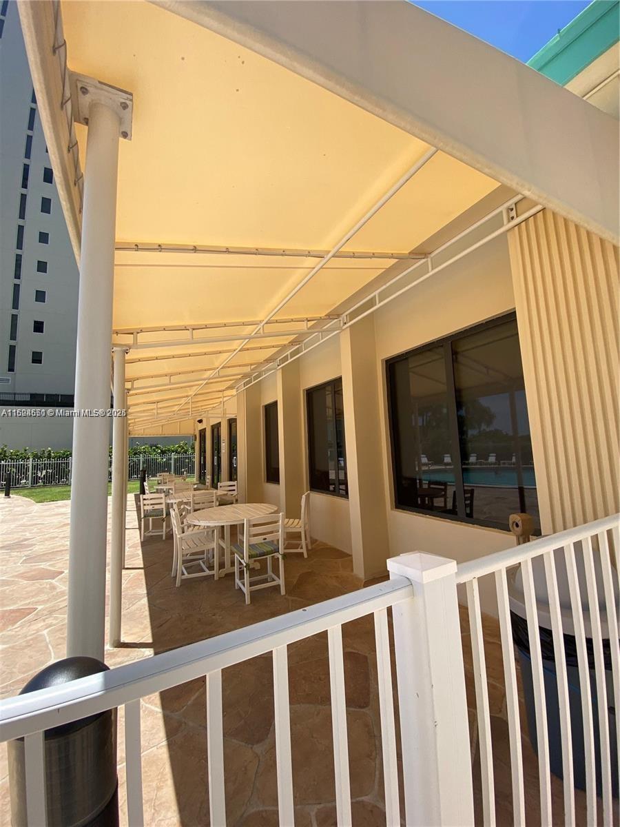 PHOENIX TOWERS CONDO - Residential Lease