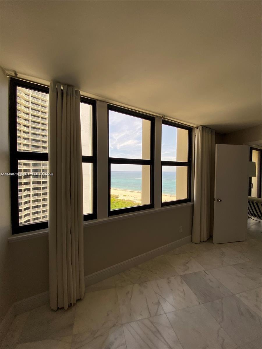 PHOENIX TOWERS CONDO - Residential Lease