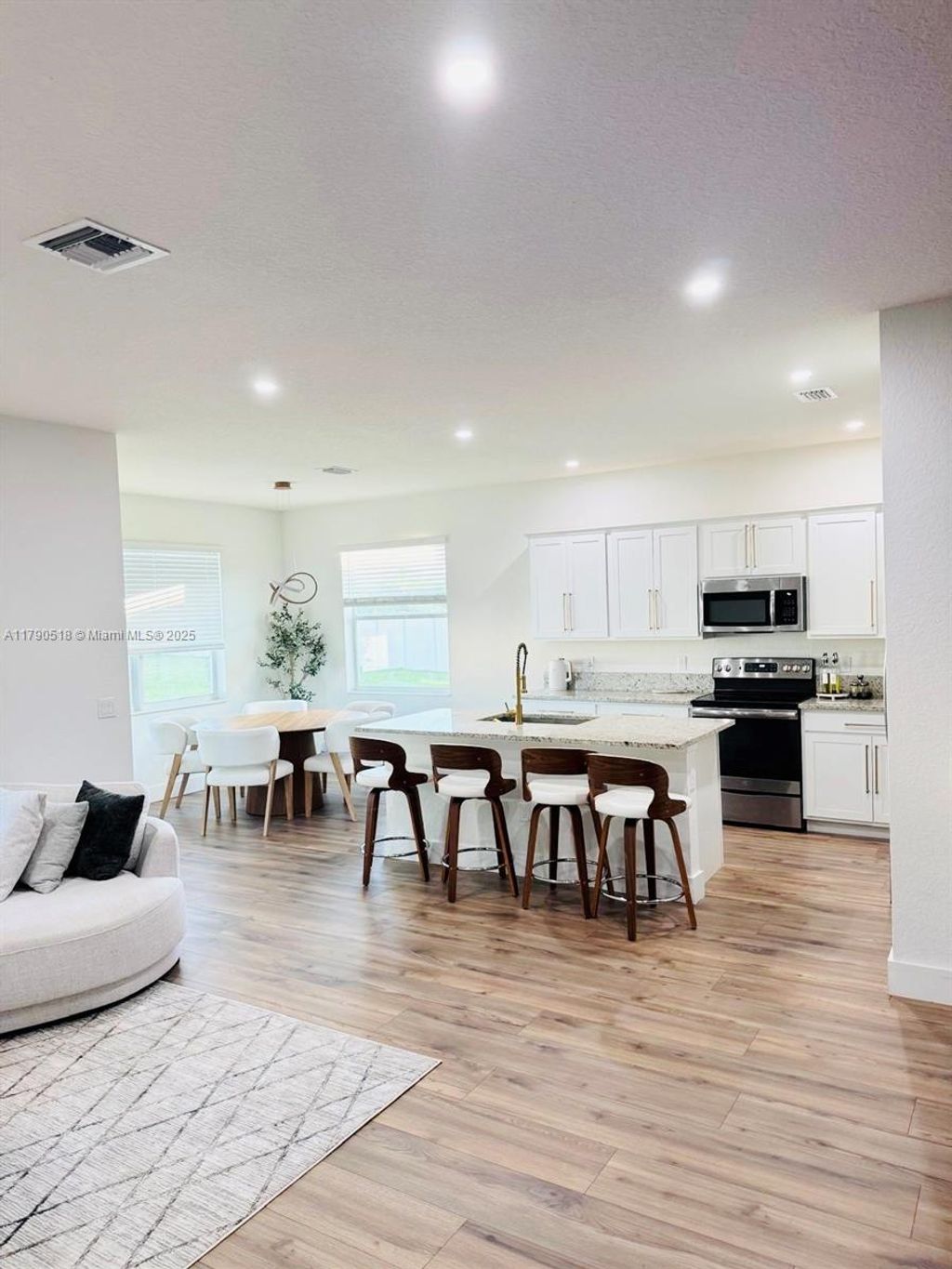 Photo of 7935 NW Greenbank Cir, Port Saint Lucie, FL 34987 (MLS # A11790518)