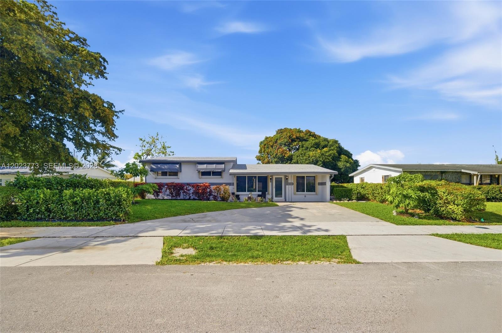 2780 NW 25th St