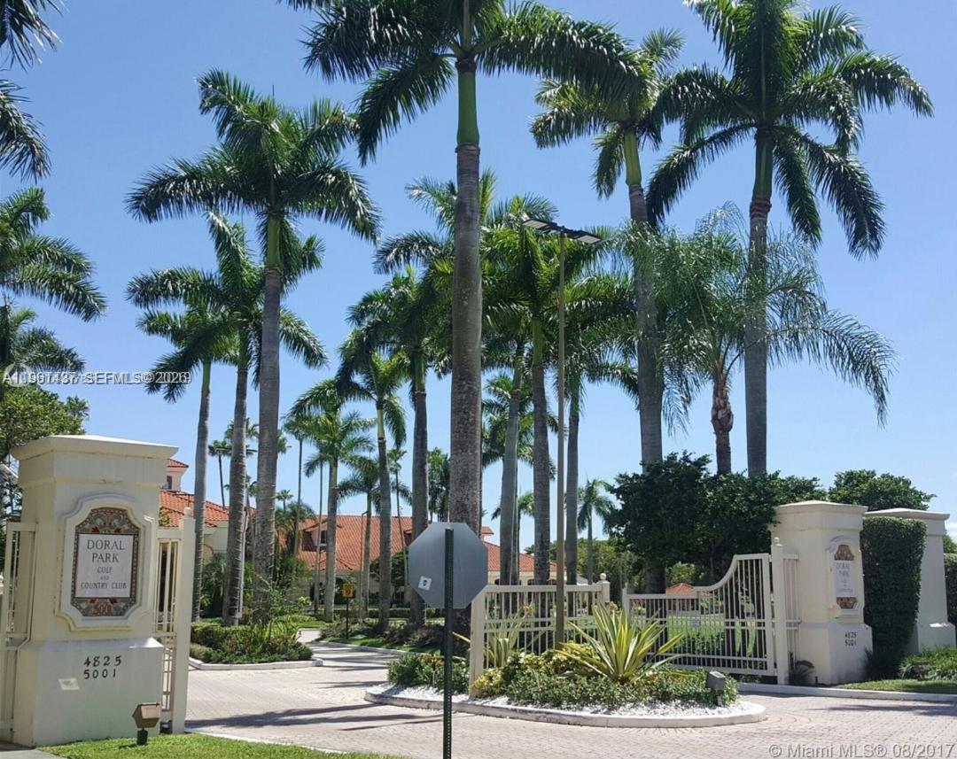 PATIO HOMES OF DORAL PINE - Residential
