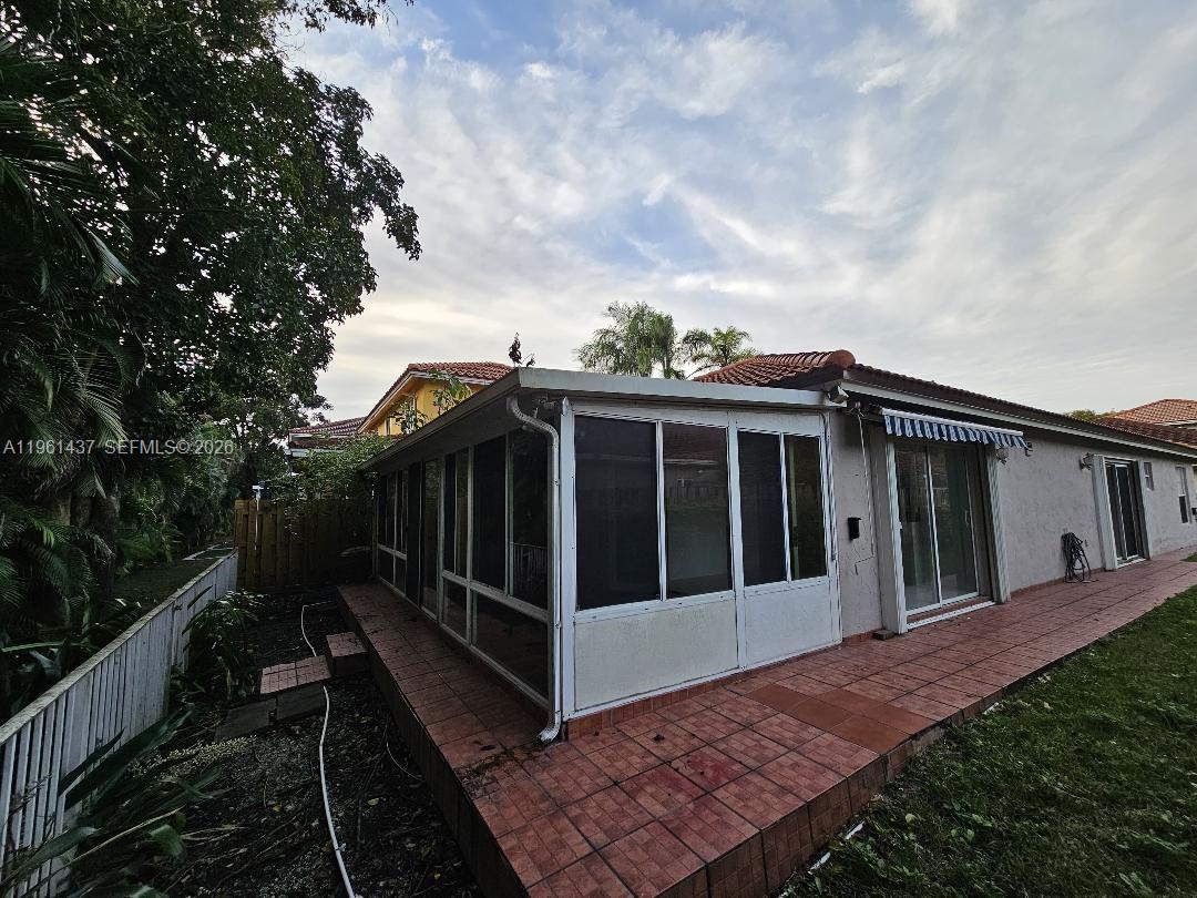 PATIO HOMES OF DORAL PINE - Residential