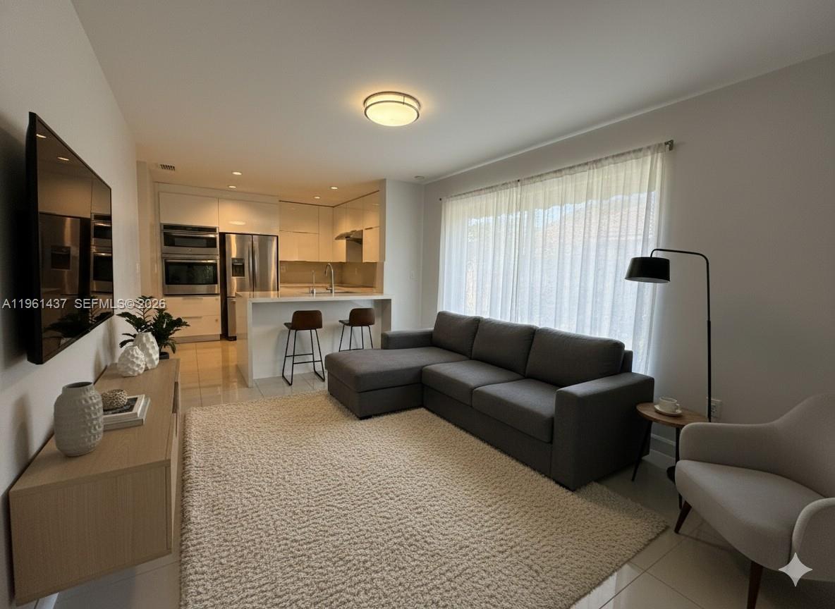 PATIO HOMES OF DORAL PINE - Residential