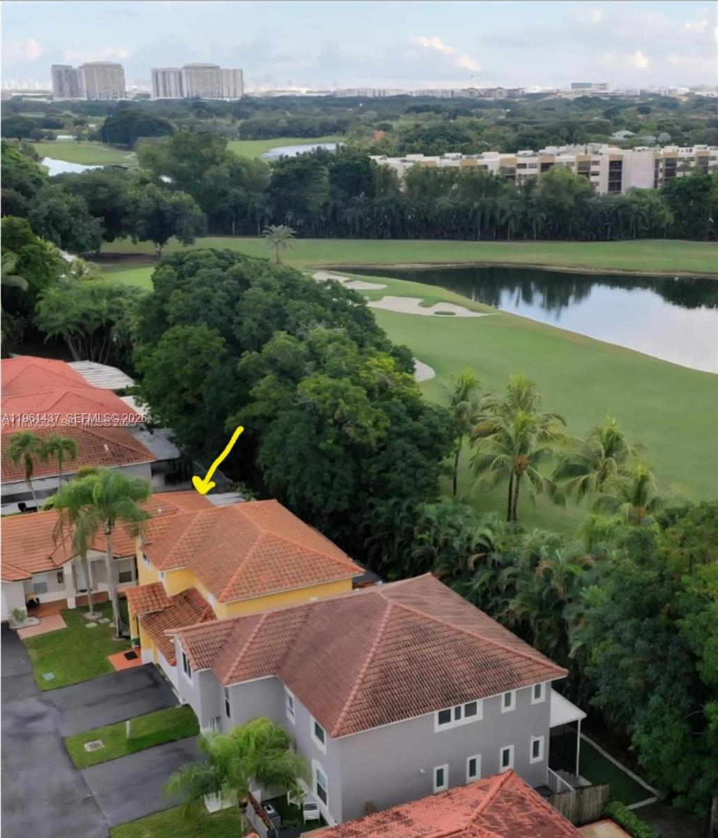 PATIO HOMES OF DORAL PINE - Residential