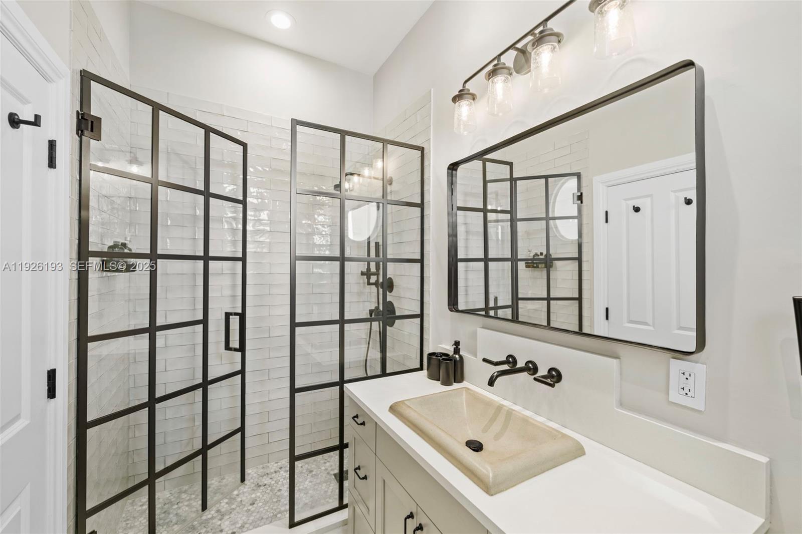 FOUR WAY LODGE ESTS 2ND A - Residential