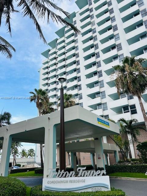 Elegant style living at the Ocean Front complex of Modern and Art-Deco Miami Beach. Cristal clear beach with complementary service, enormous private recreational area with two heated pools recently completely upgraded, right by the ocean with secure entrance and fence. Restaurants, stores, public transportation, most desirable hotels, walking distance to Lincoln road and other city attractions. Guest parking. Building went through multi-million dollars renovation including reinforced panoramic windows - ready for 50 years certification at final stage. 24-h. security, lobby and post room. Fitness, rest areas... High floor large studio, generously remodeled just recently. Infinity view of the Miami Sky Line, Bay - day and night. Come and see - you will fall in love with this place! Enjoy!