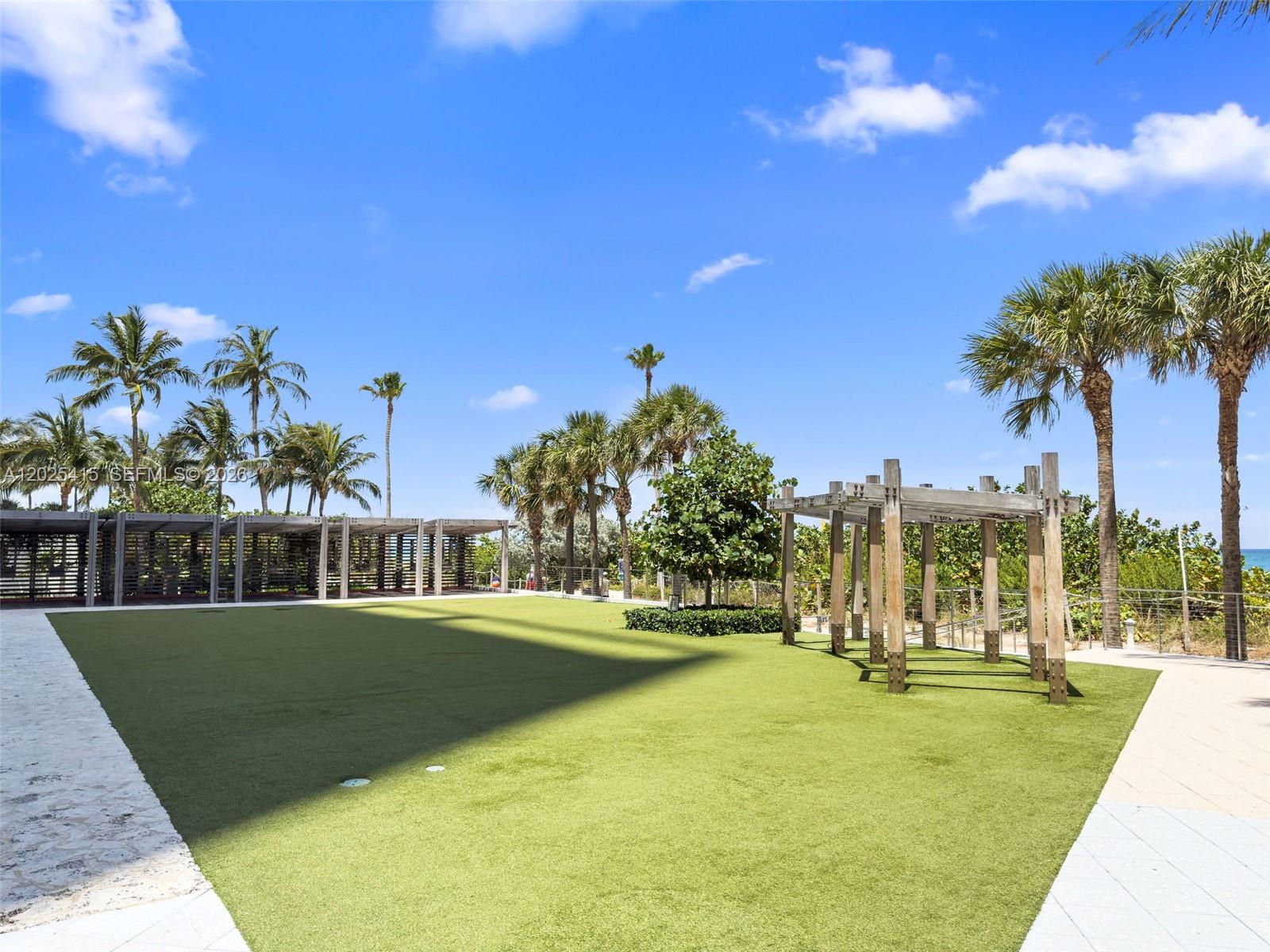 CENTRAL CARILLON BEACH - Residential