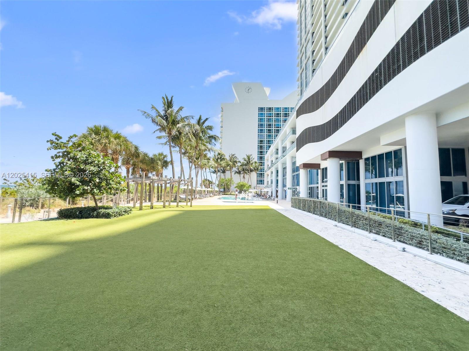 CENTRAL CARILLON BEACH - Residential
