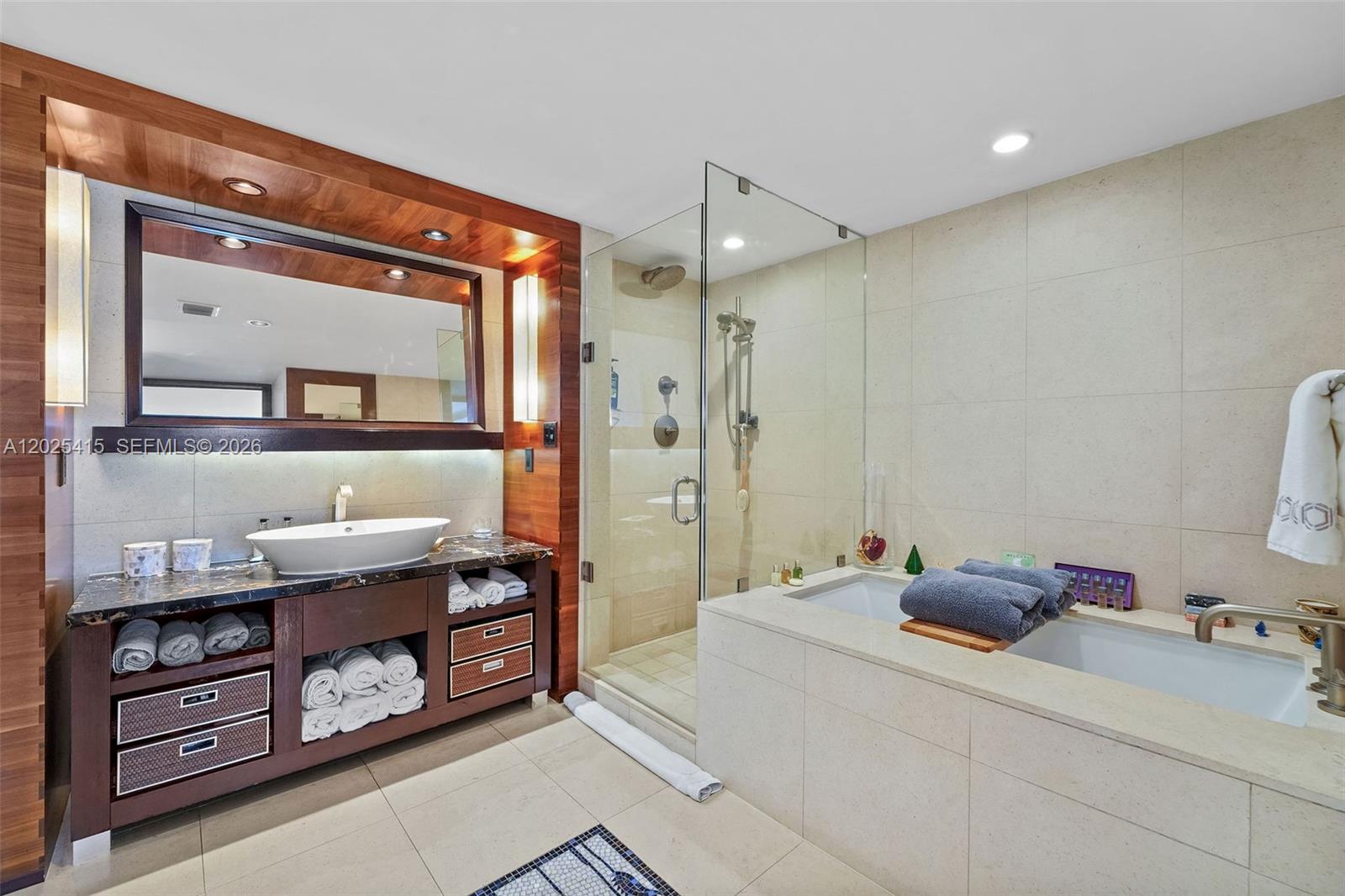 CENTRAL CARILLON BEACH - Residential