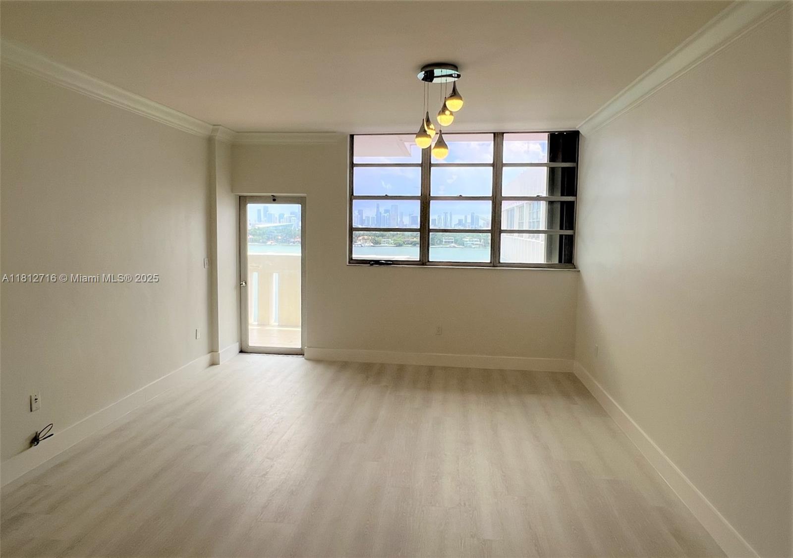 800 West Ave PH-31