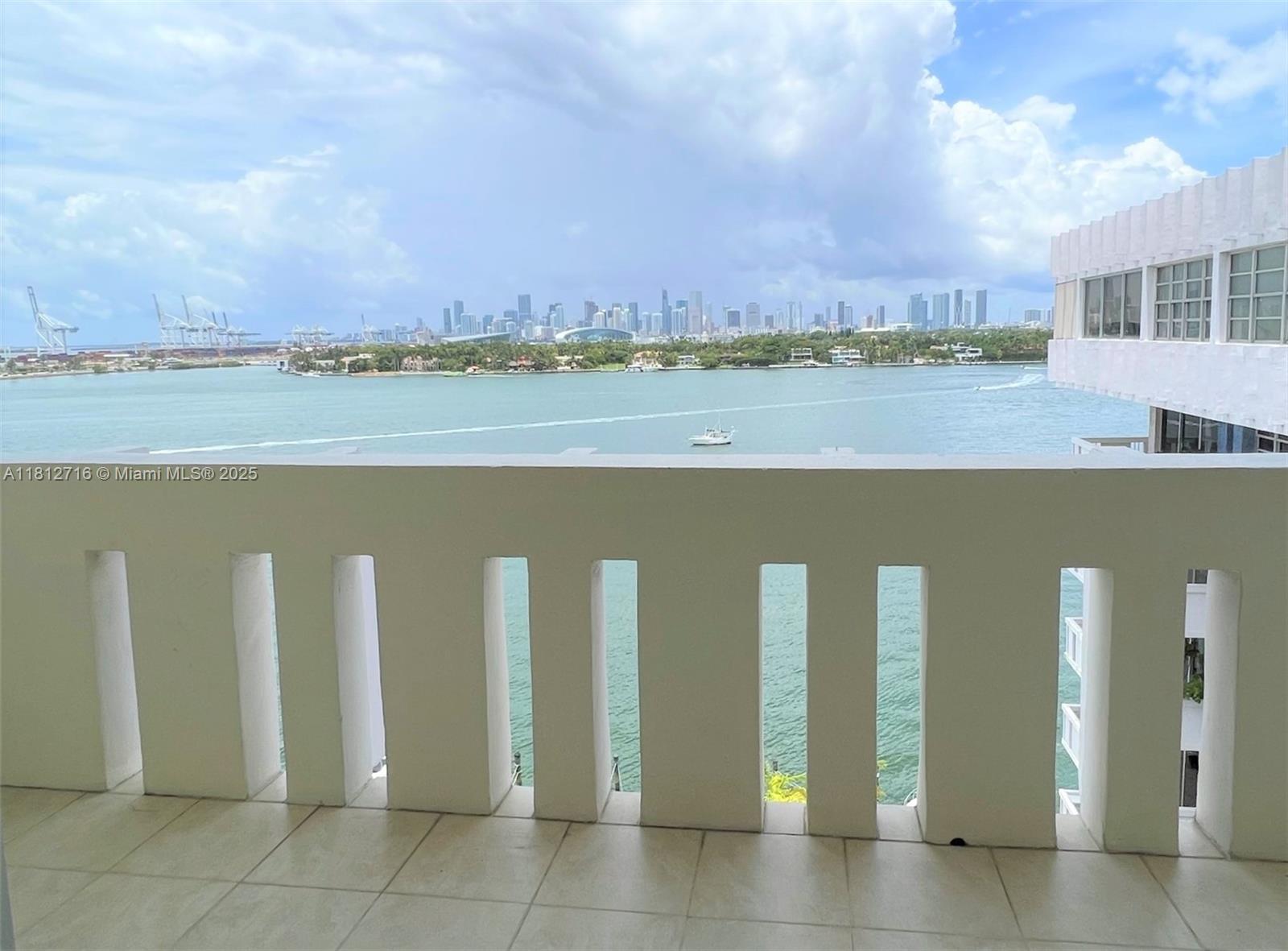 800 West Ave PH-31