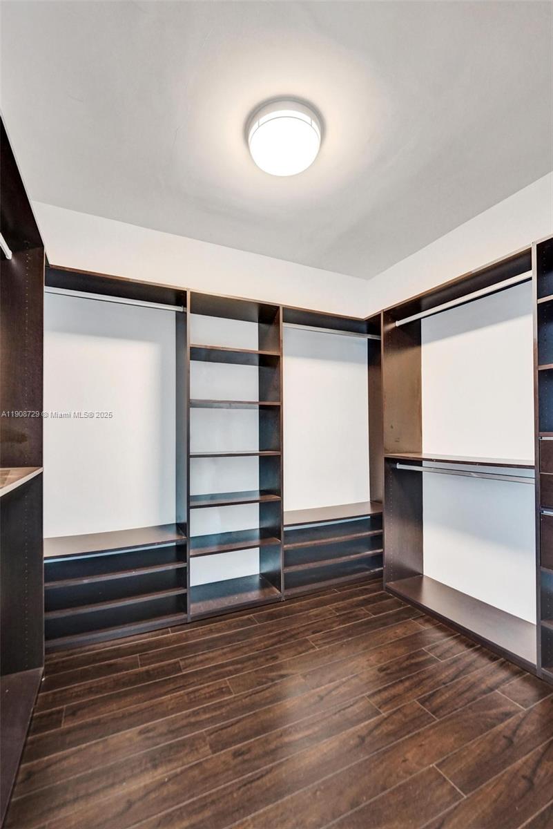 THE PENINSULA II CONDO - Residential