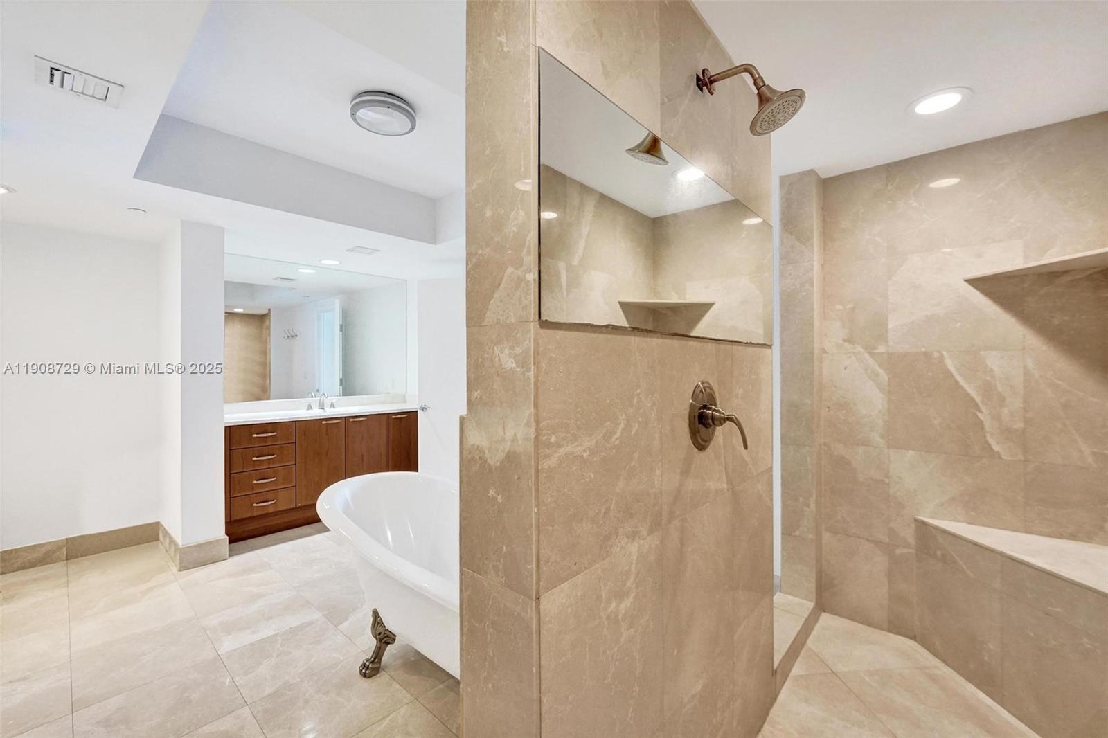 THE PENINSULA II CONDO - Residential