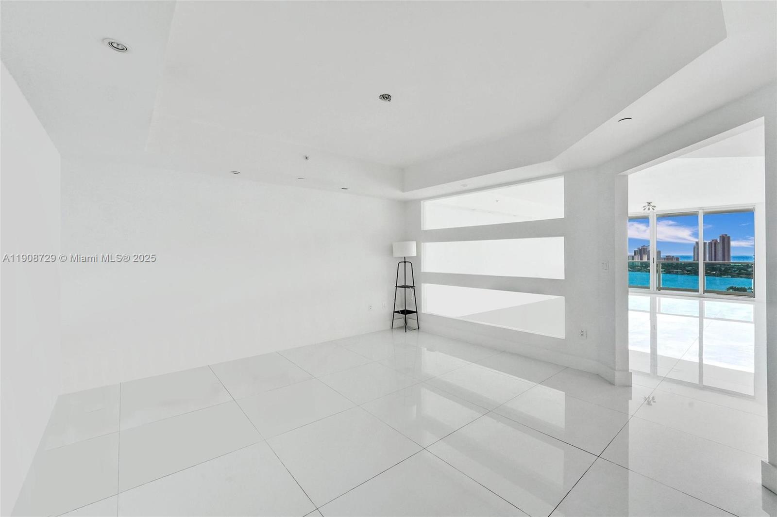 THE PENINSULA II CONDO - Residential