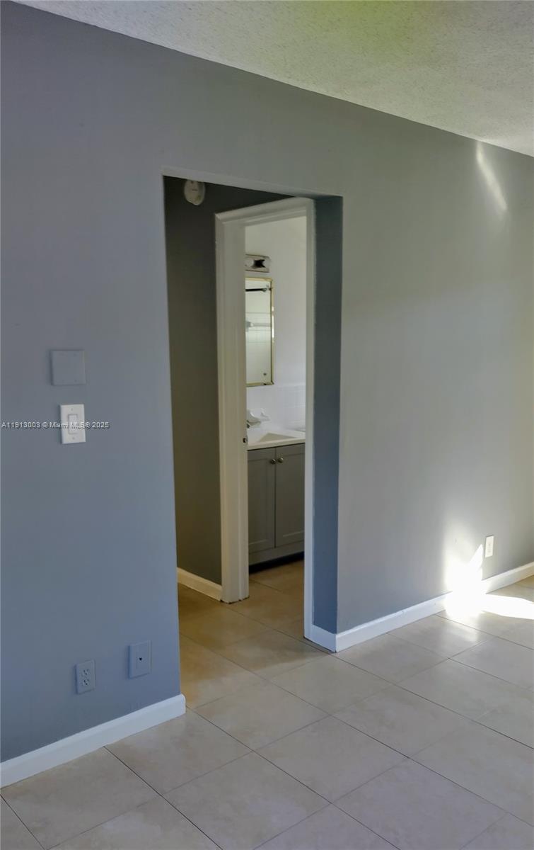 EVERGLADE LAND SALES CO - Residential Income