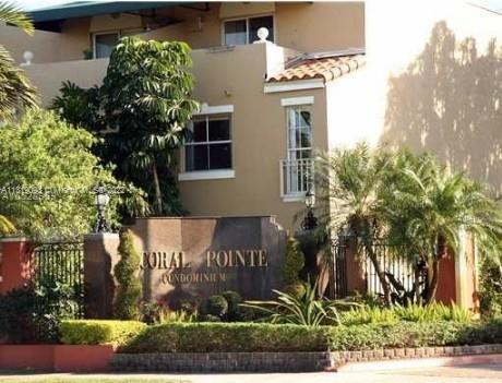 Beautiful Condo in the Heart of Fontainebleau, Gorgeous Kitchen with Granite, Centrally Located, Close to Airport, Dolphin and International Mall, Comfortable 2 Bedrooms, 2 Bathrooms, Washer and Dryer Units, Pool. Community Amenities, Security Patrolled, and Plenty of Parking. Near 836, 826, and Turnpike. Deposit: Two Months.