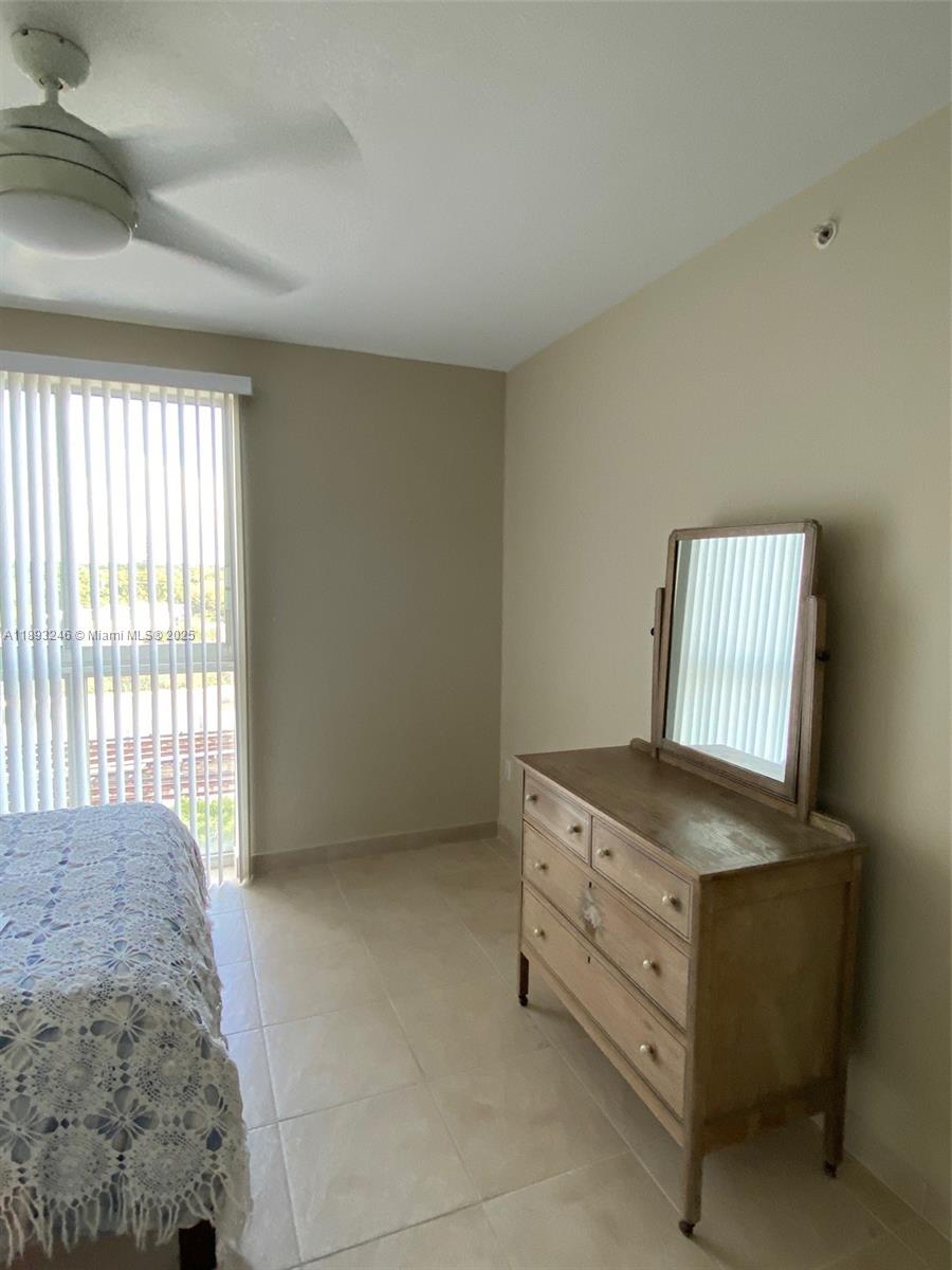 DOWNTOWN DADELAND CONDO N - Residential Lease