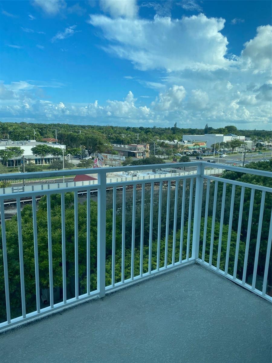 DOWNTOWN DADELAND CONDO N - Residential Lease