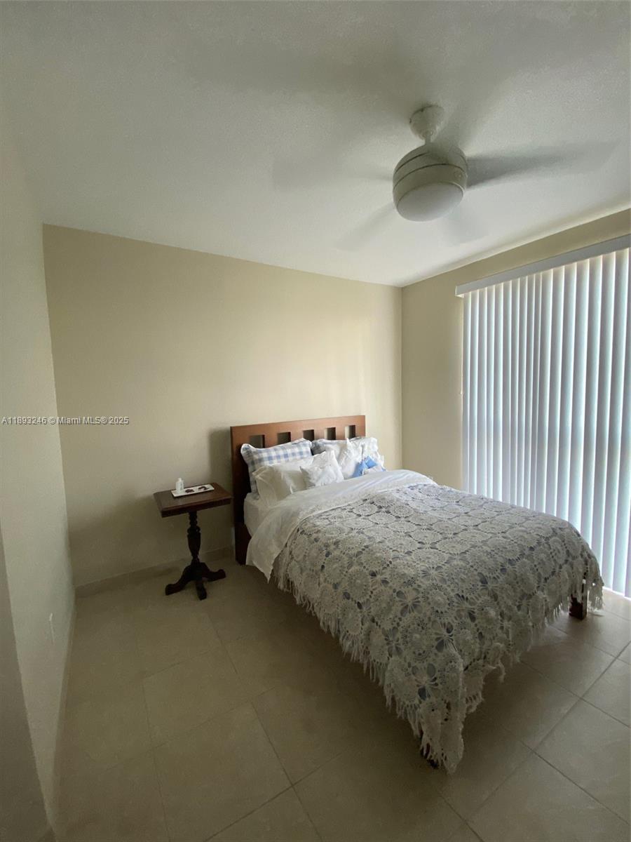 DOWNTOWN DADELAND CONDO N - Residential Lease