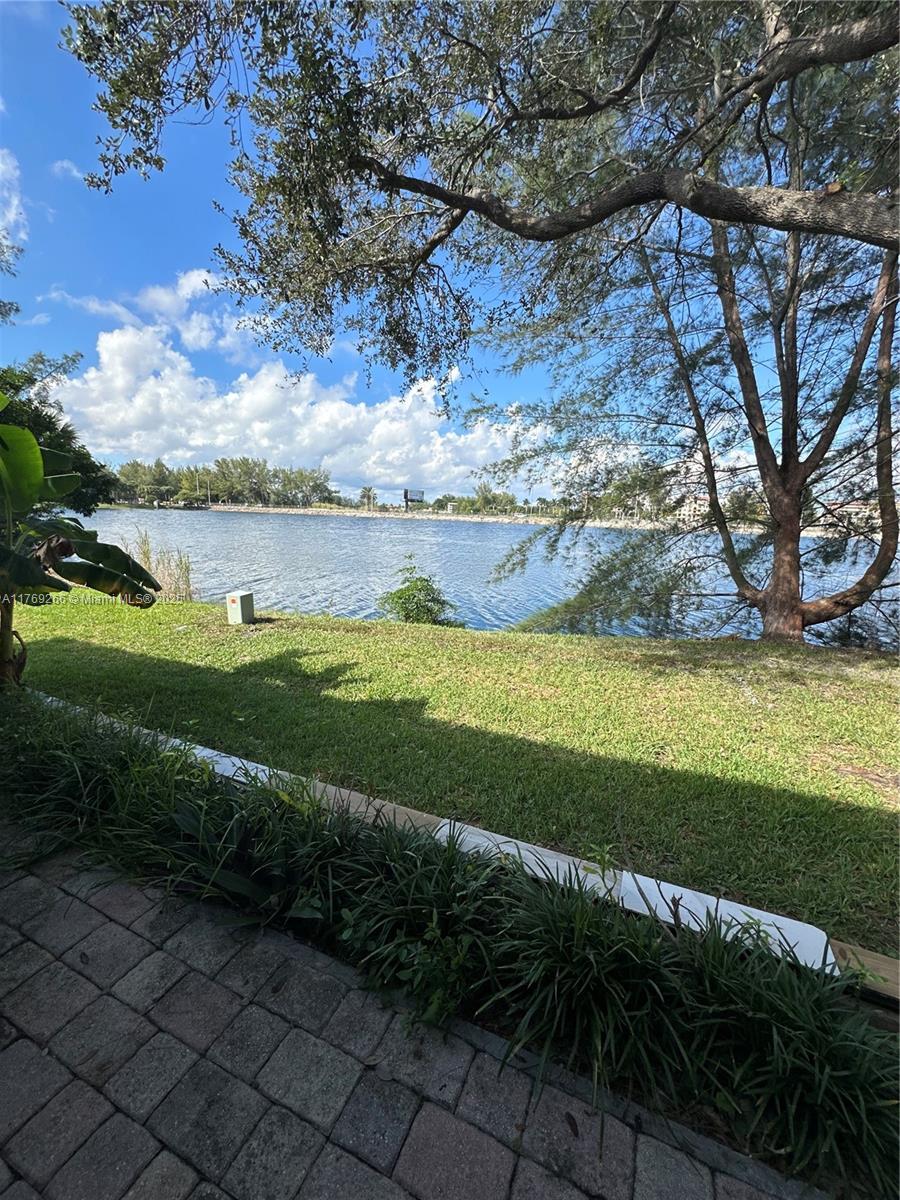 VILLAGE AT BLUE LAKE COND - Residential