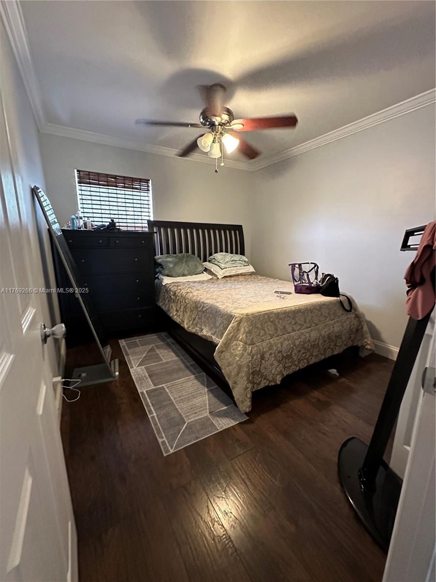 VILLAGE AT BLUE LAKE COND - Residential