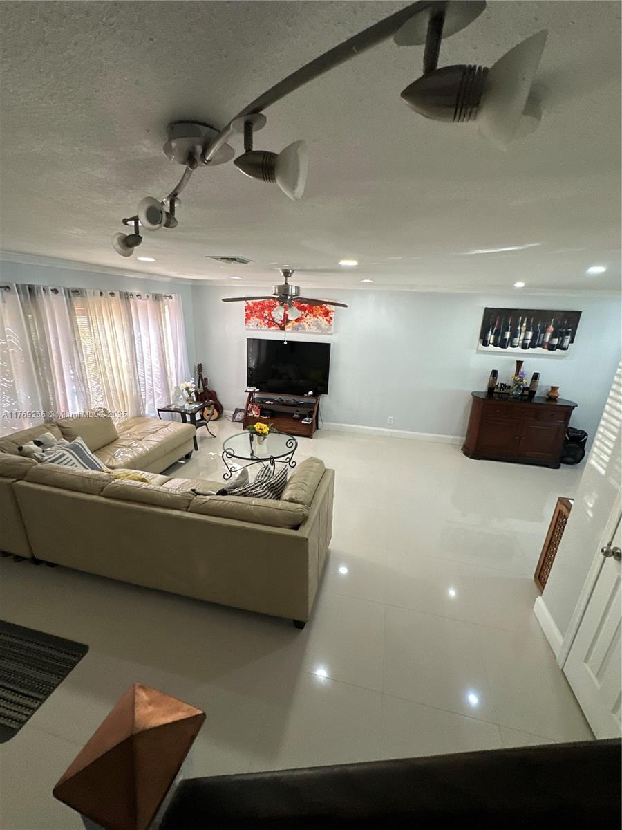 VILLAGE AT BLUE LAKE COND - Residential