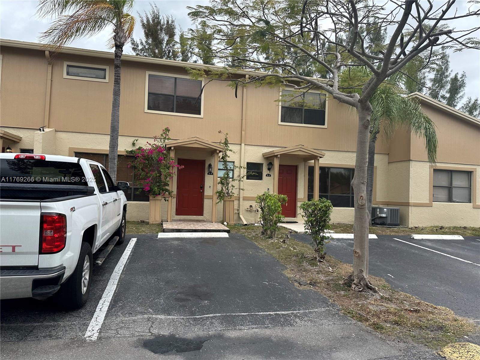 VILLAGE AT BLUE LAKE COND - Residential