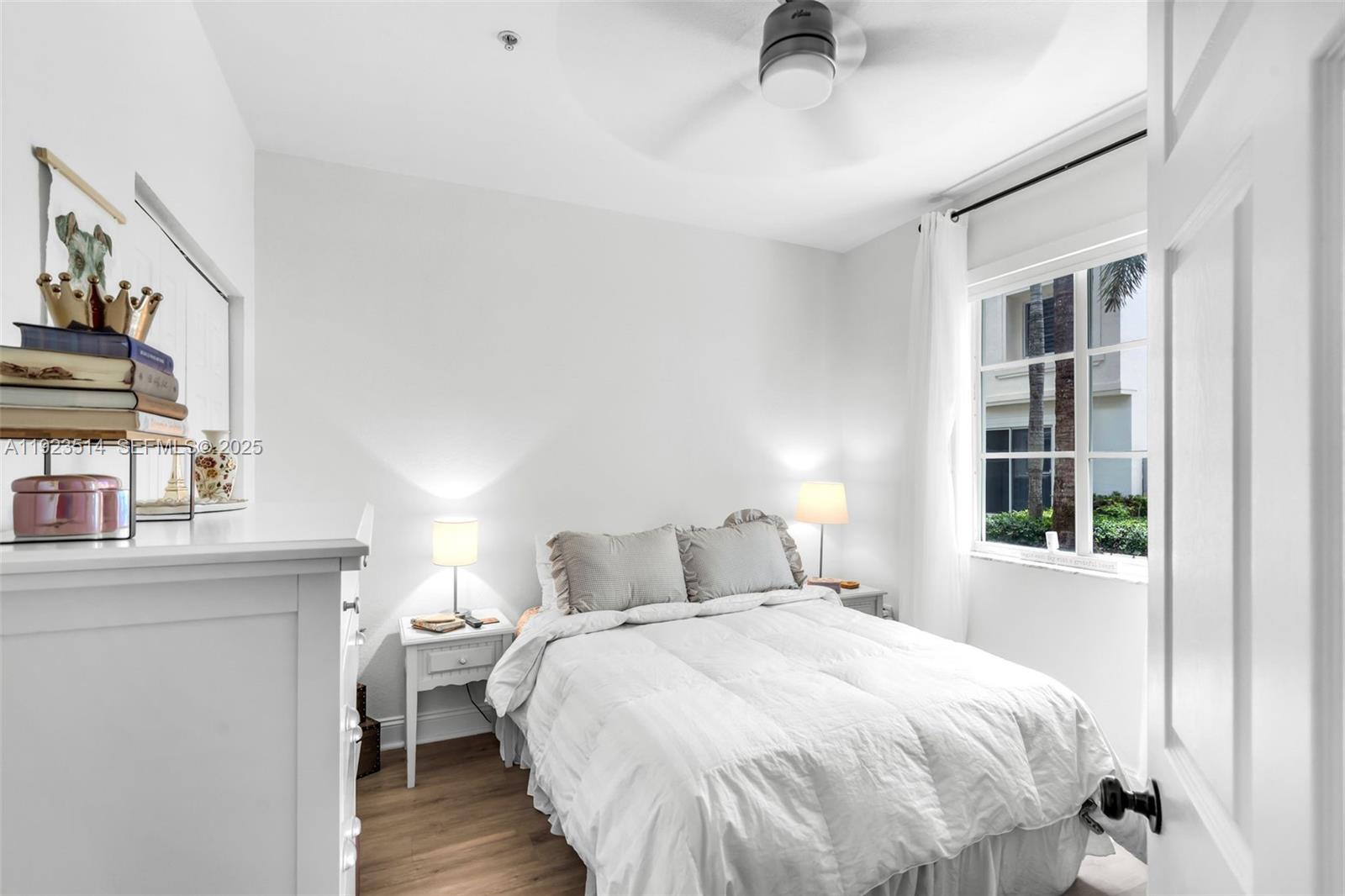 BOARDWALK AT VIZCAYA COND - Residential