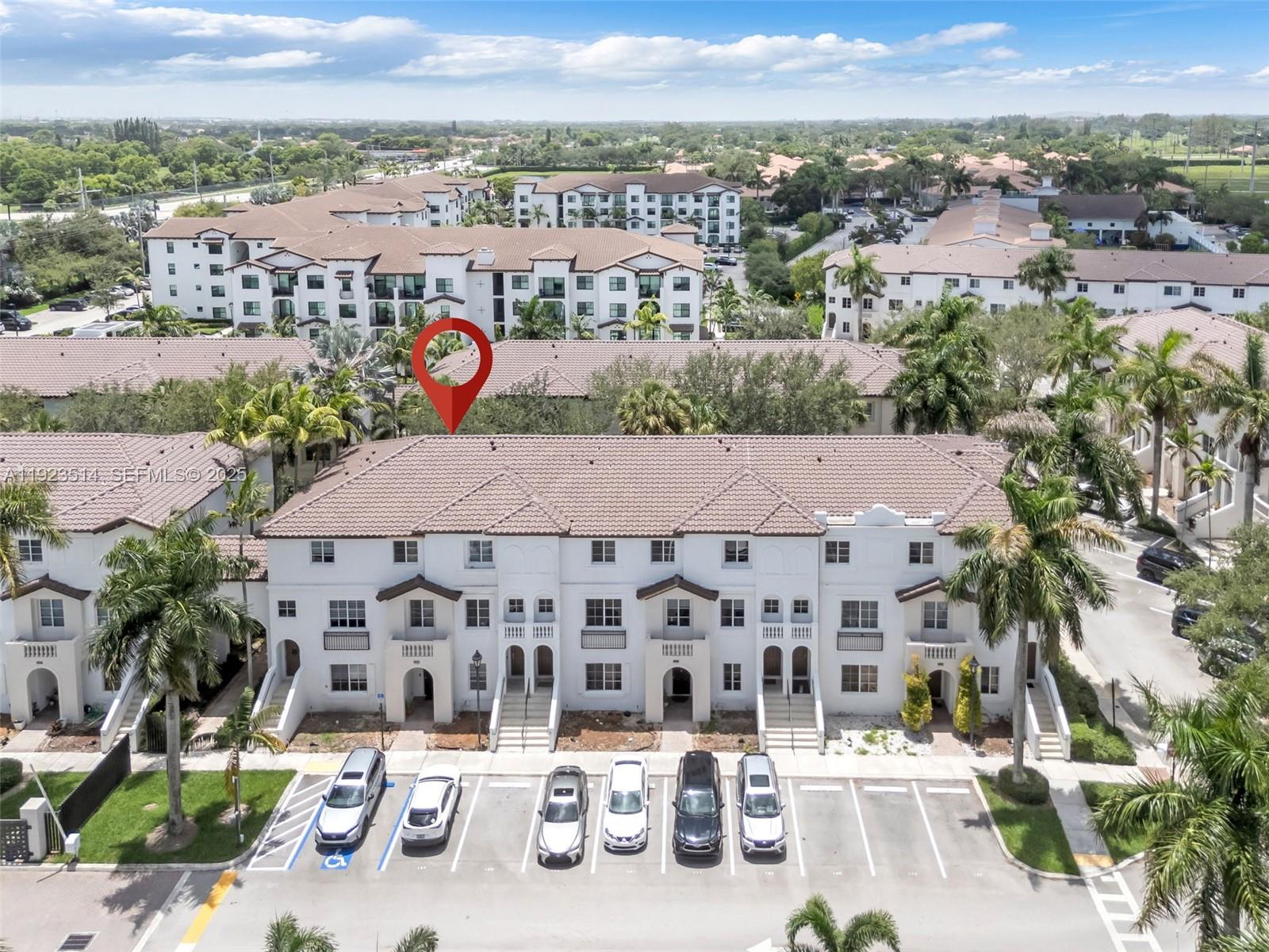 BOARDWALK AT VIZCAYA COND - Residential