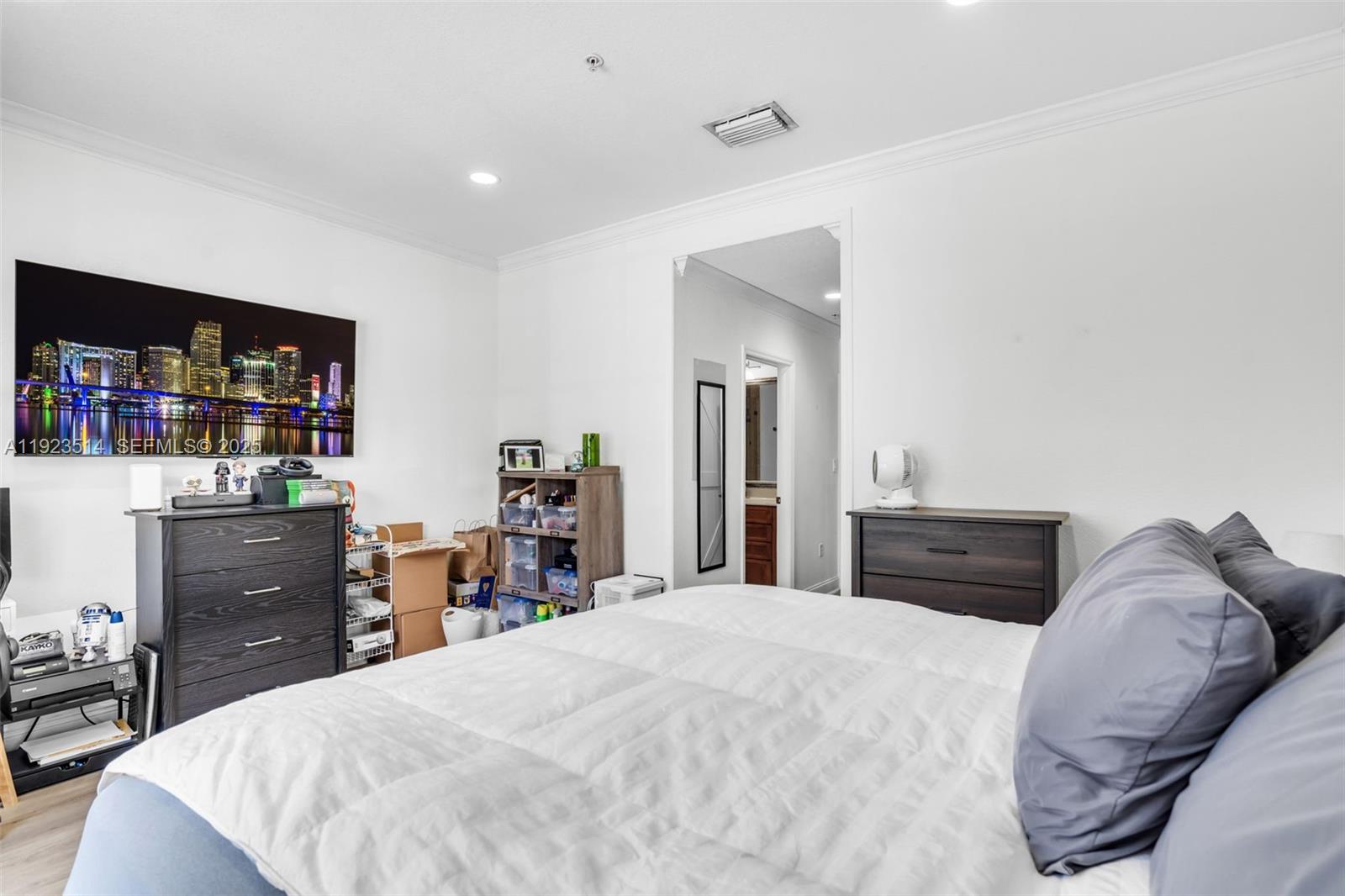 BOARDWALK AT VIZCAYA COND - Residential