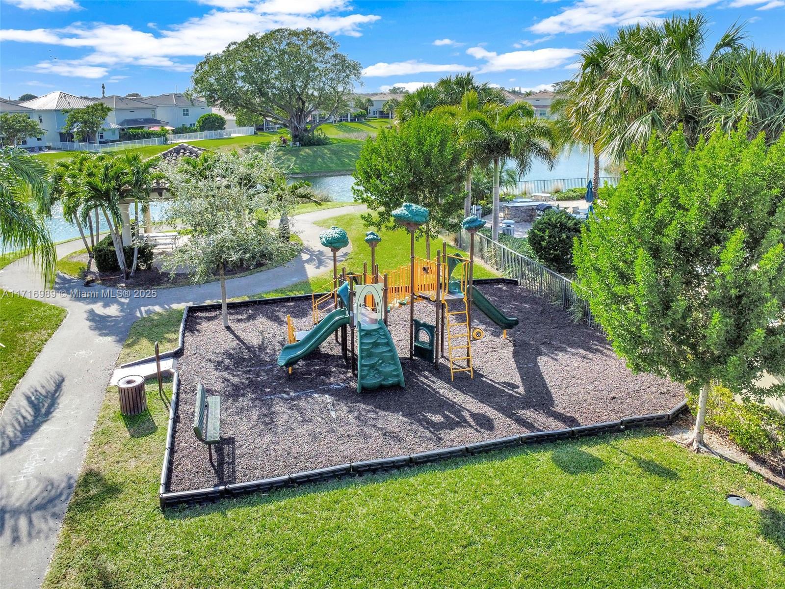 PARKVIEW AT HILLCRES - Residential