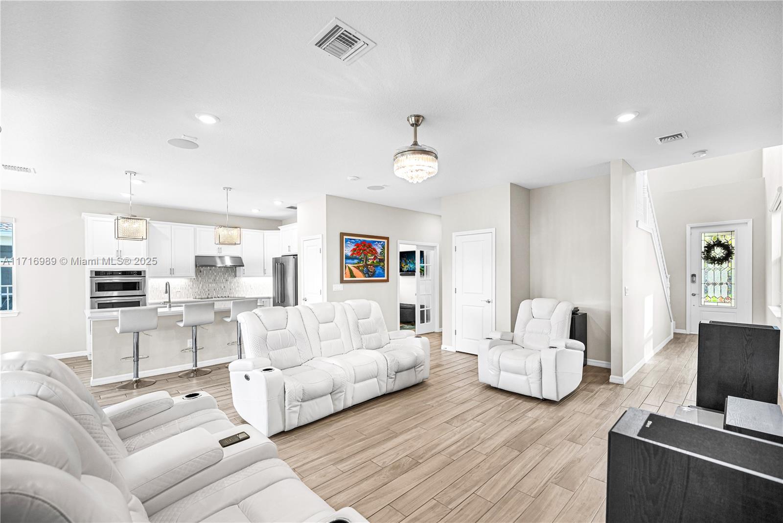PARKVIEW AT HILLCRES - Residential