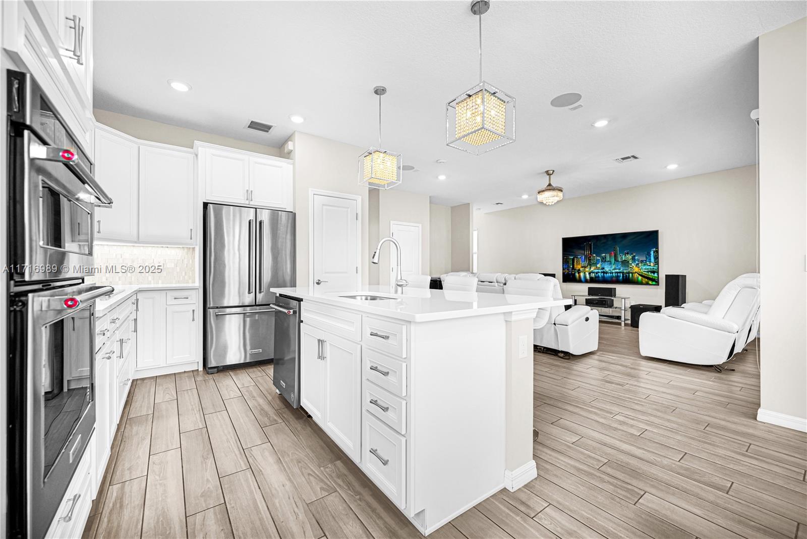 PARKVIEW AT HILLCRES - Residential