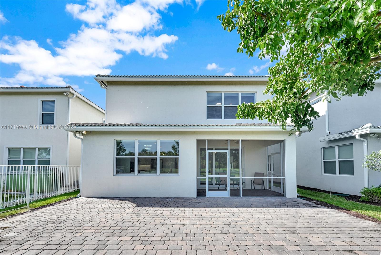 PARKVIEW AT HILLCRES - Residential