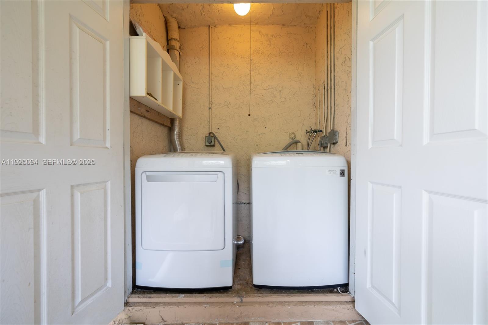 DEER RUN SPRINGS III COND - Residential Lease