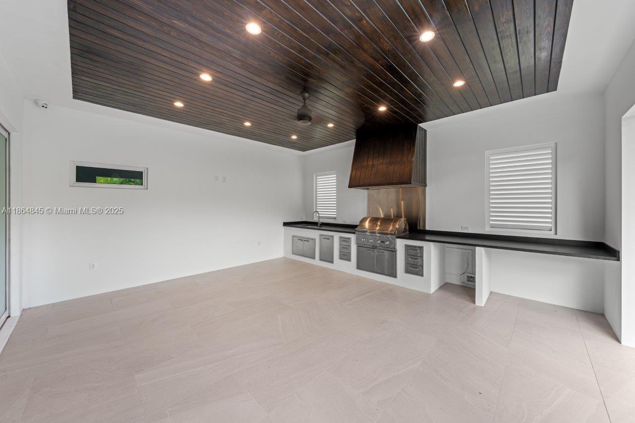 SAN SOUCI ESTATES - Residential