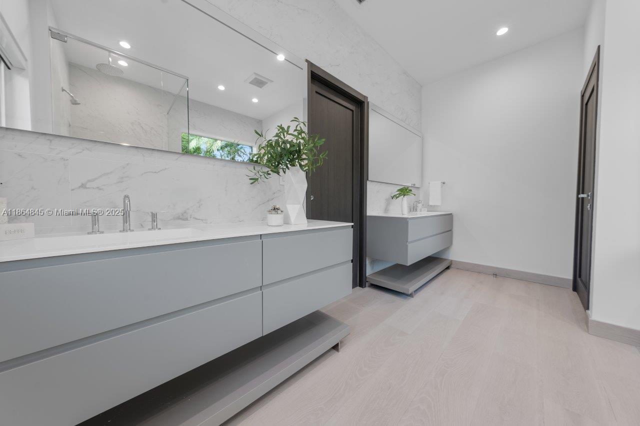 SAN SOUCI ESTATES - Residential