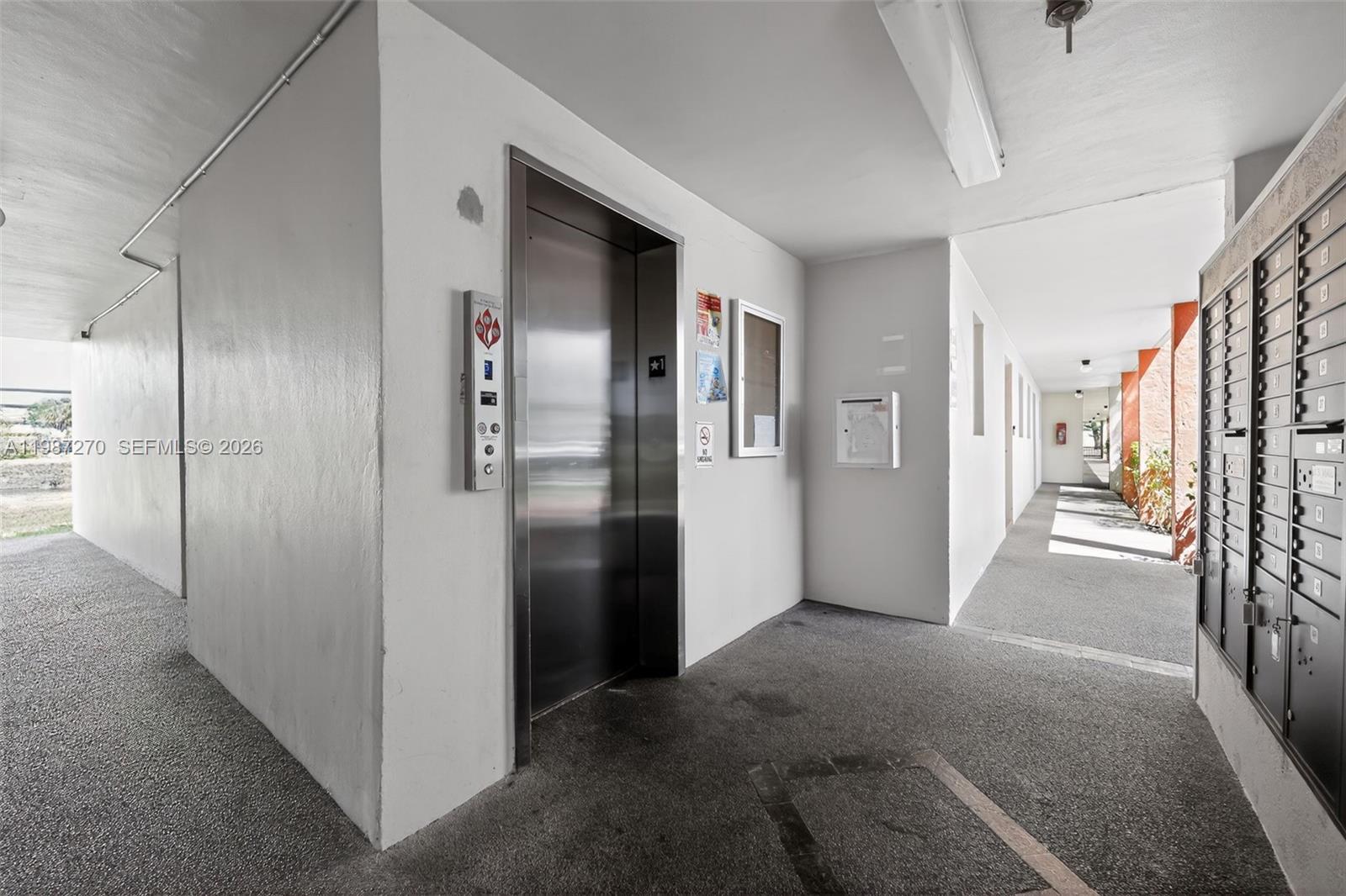 SUNRISE LAKES 31 CONDO - Residential