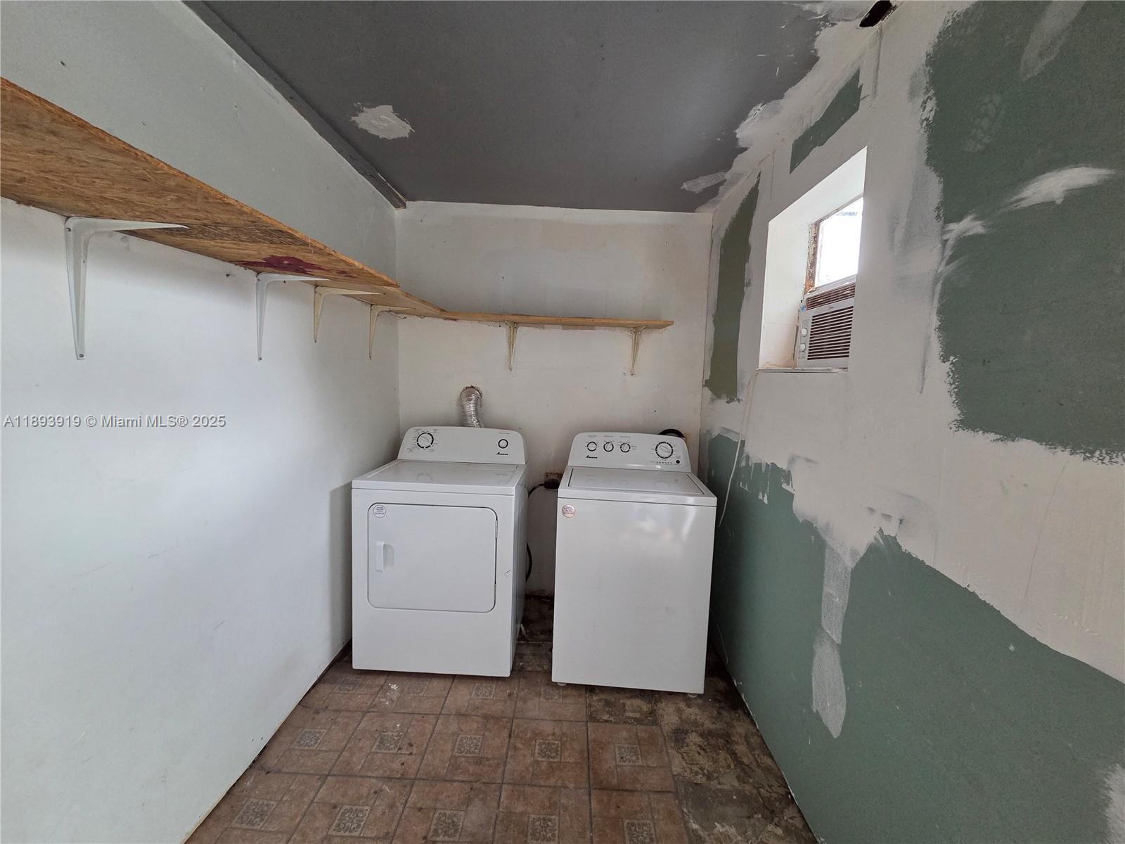 SUNNYSIDE ESTATES - Residential