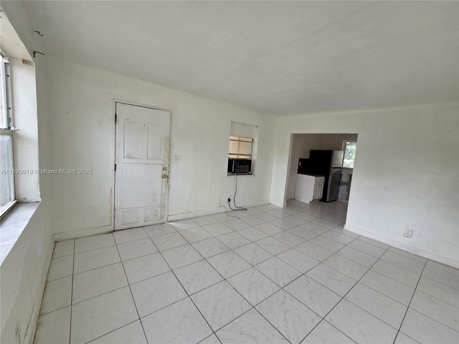 2135 Plunkett Ct