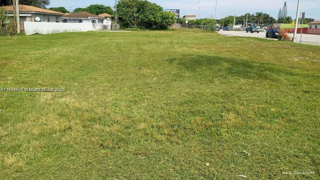 larger than property records at 17,156 sq ft cleared vacant lot for LEASE on NW 79th St. Lowest price lot on the market. THIS IS A LEASE PRICE for vacant land. OVERNIGHT PARKING IS ALLOWED WITH AN INSTALLATION OF A SIMPLE FENCE.