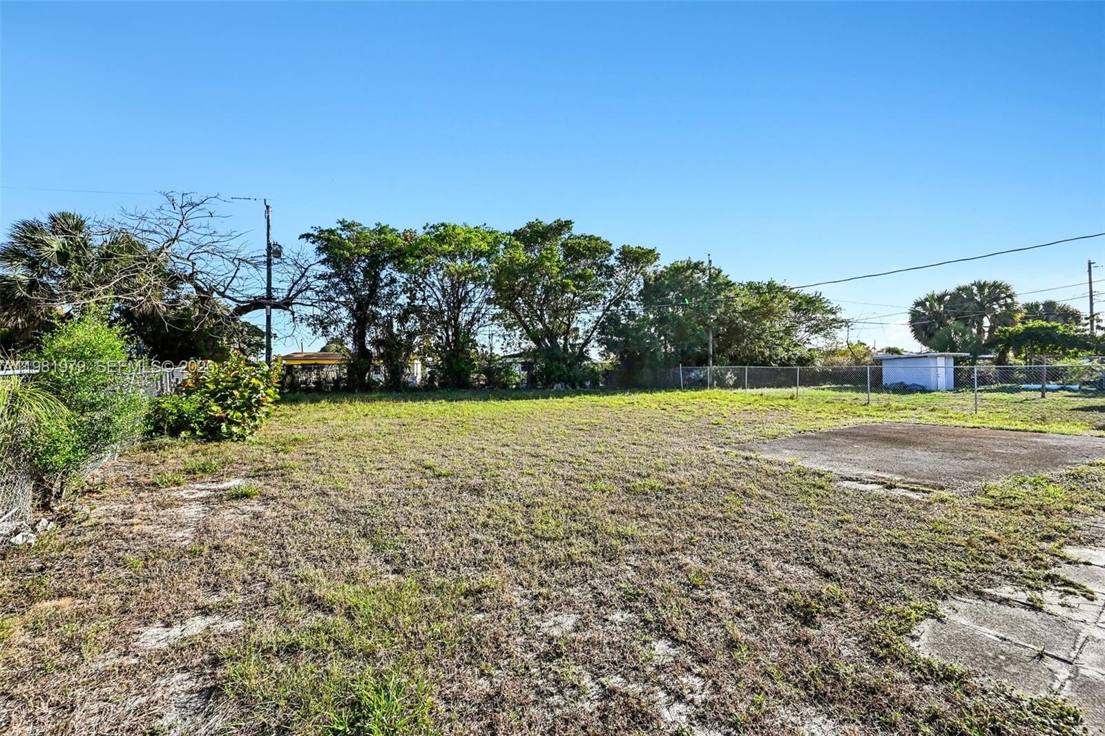 ROOSEVELT ESTATES - Residential