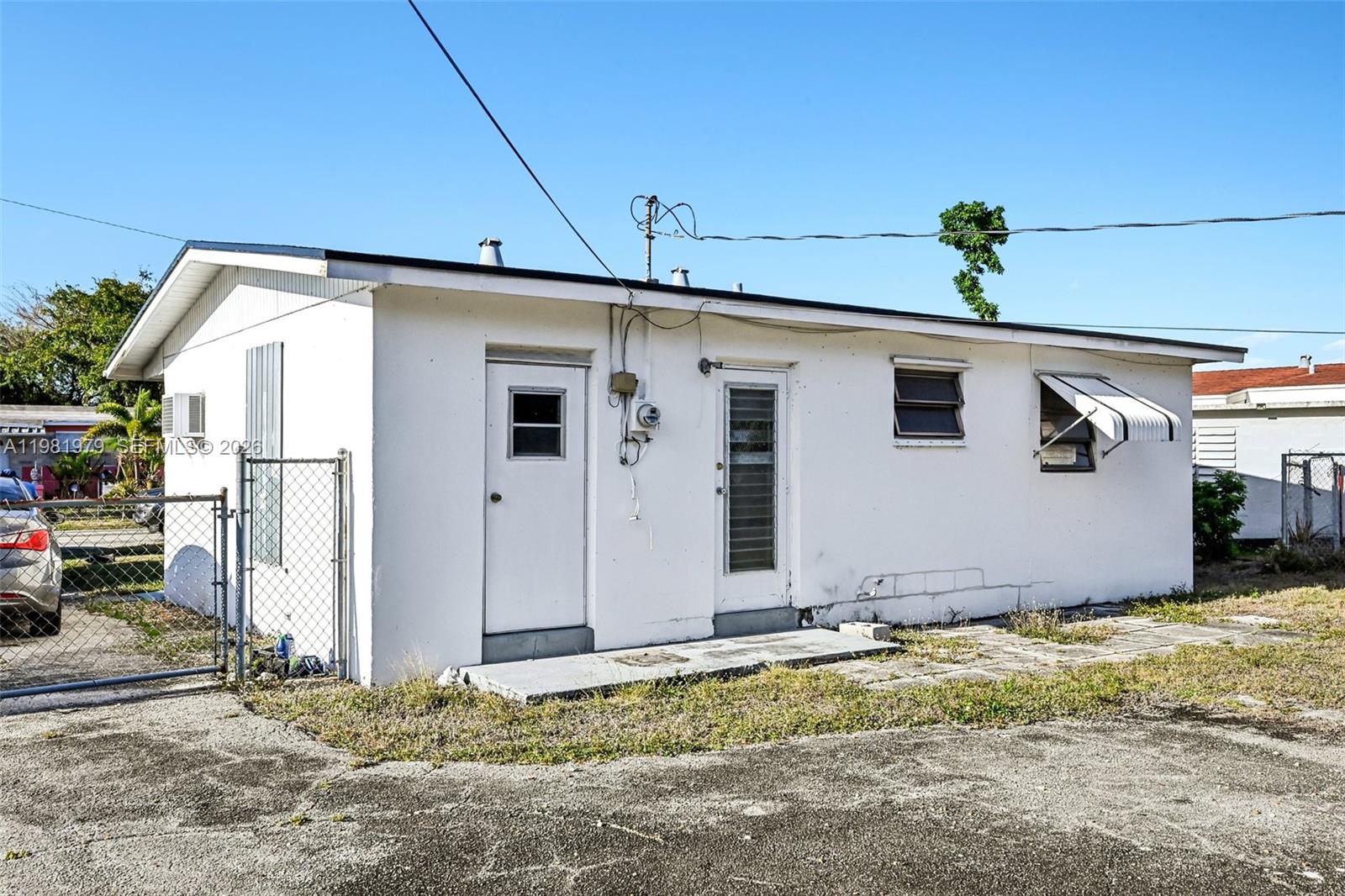 ROOSEVELT ESTATES - Residential