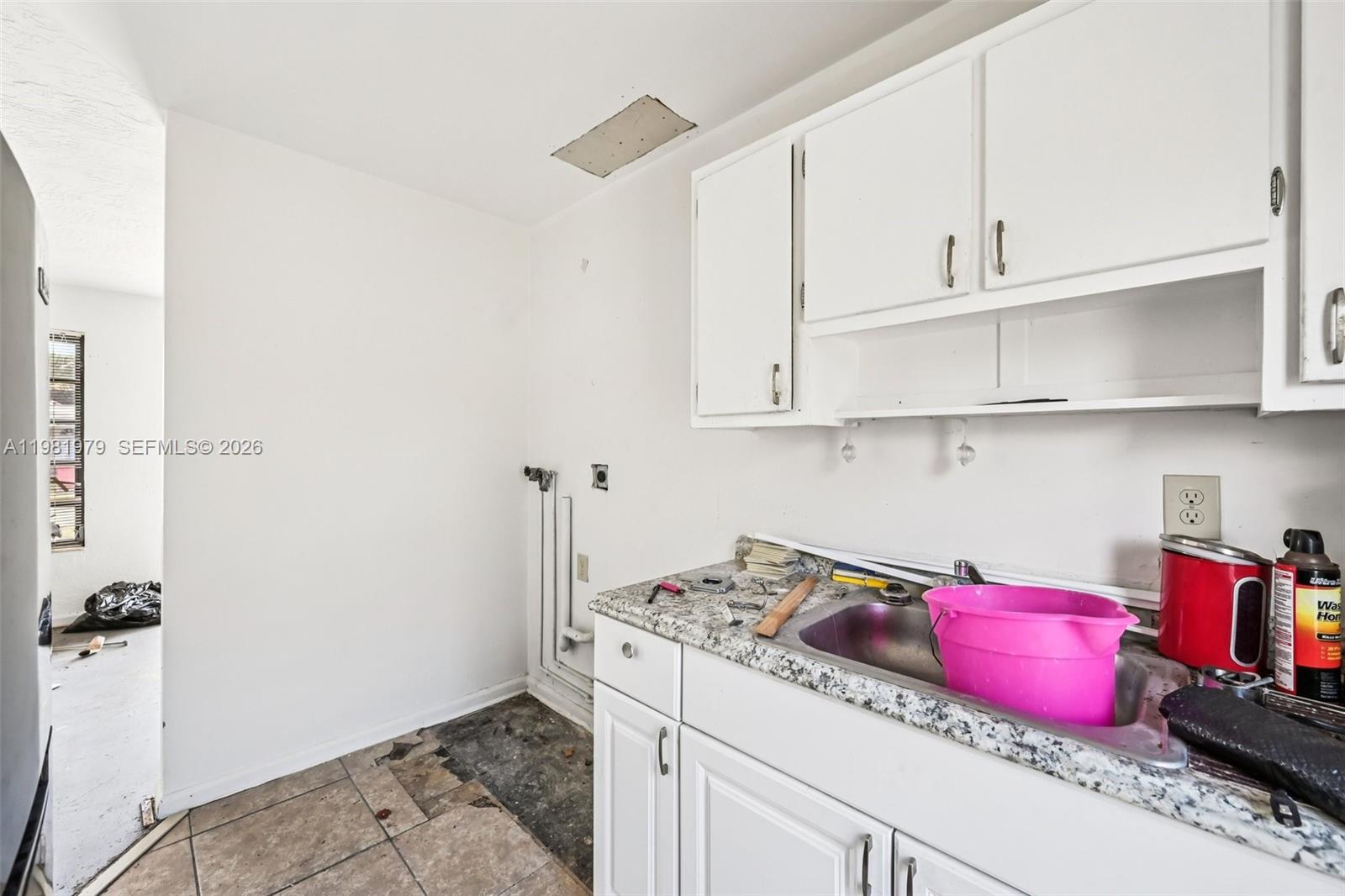 ROOSEVELT ESTATES - Residential