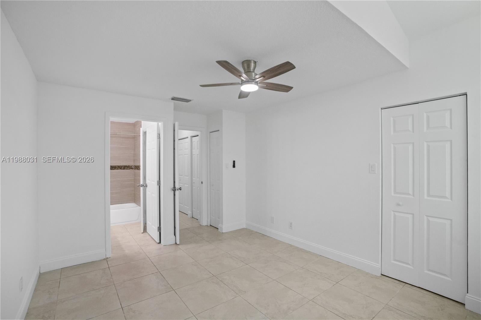 ROYAL PALM PLACE - Residential