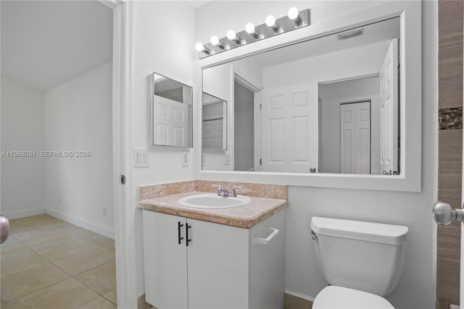 ROYAL PALM PLACE - Residential